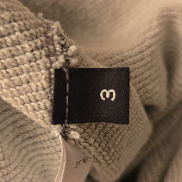 John Elliott + Co Gray Raw Sleeve Top - Picture 9 of 9